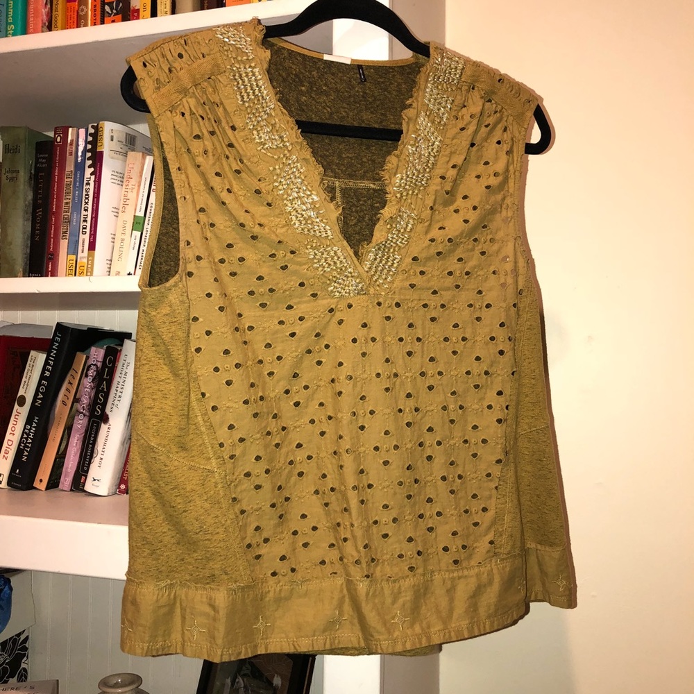 🎉 Mustard Anthropologie Top